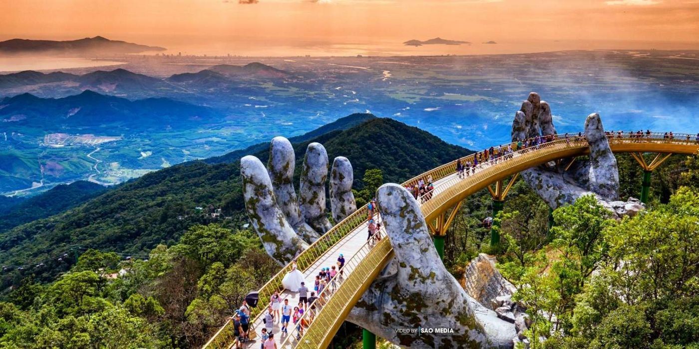 Golden Bridge, Ba Na Hills — Vietnam programme